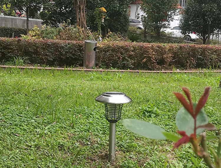 室外草坪滅蚊太陽能地燈，優點多多，值得選用